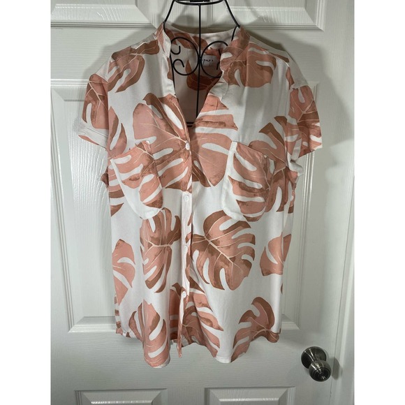 Piyama Tops - Piyama Tropical Print top white with leaf pattern size medium